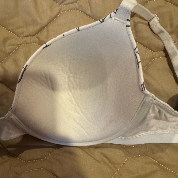 Victoria's Secret 36DD Heart Script T-shirt Demi Bra Logo Multi-way Underwire - Picture 7 of 13